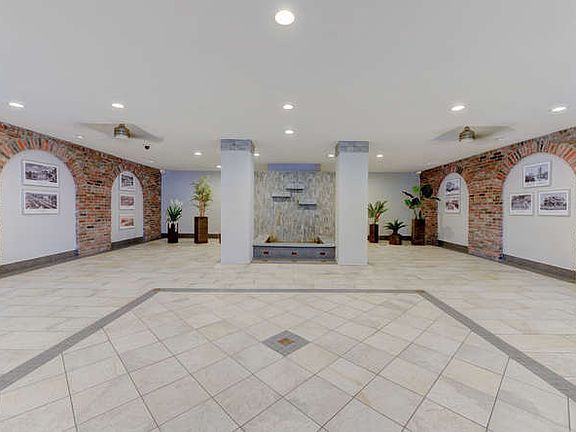 4th image of 67-50 Thornton Pl APT 5M
