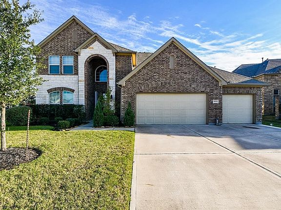 3rd image of 28203 Patriot River Ln
