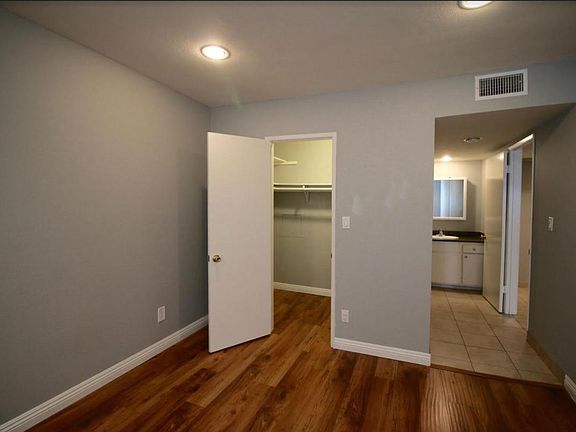 2nd image of 19229 Nordhoff St APT 19