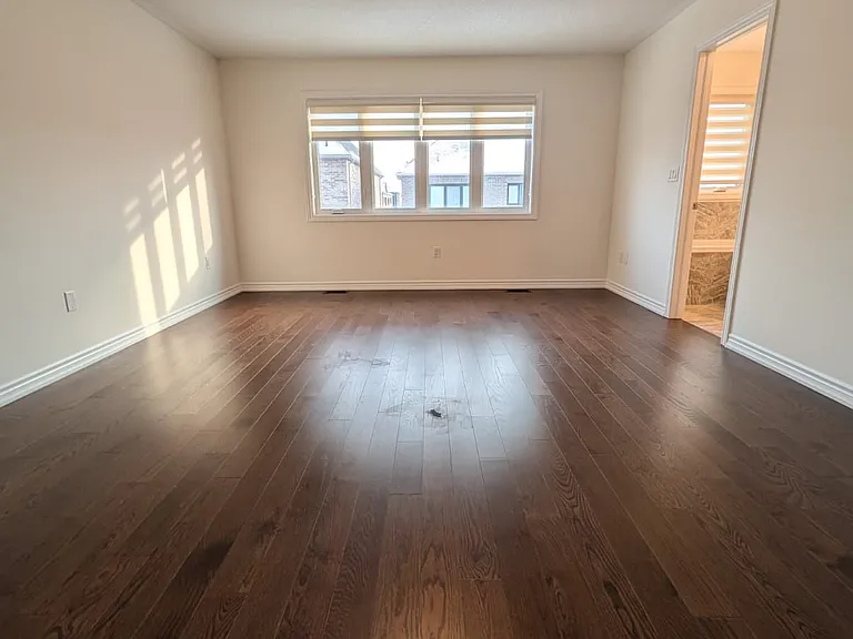 132 Laing Dr — Photo 10