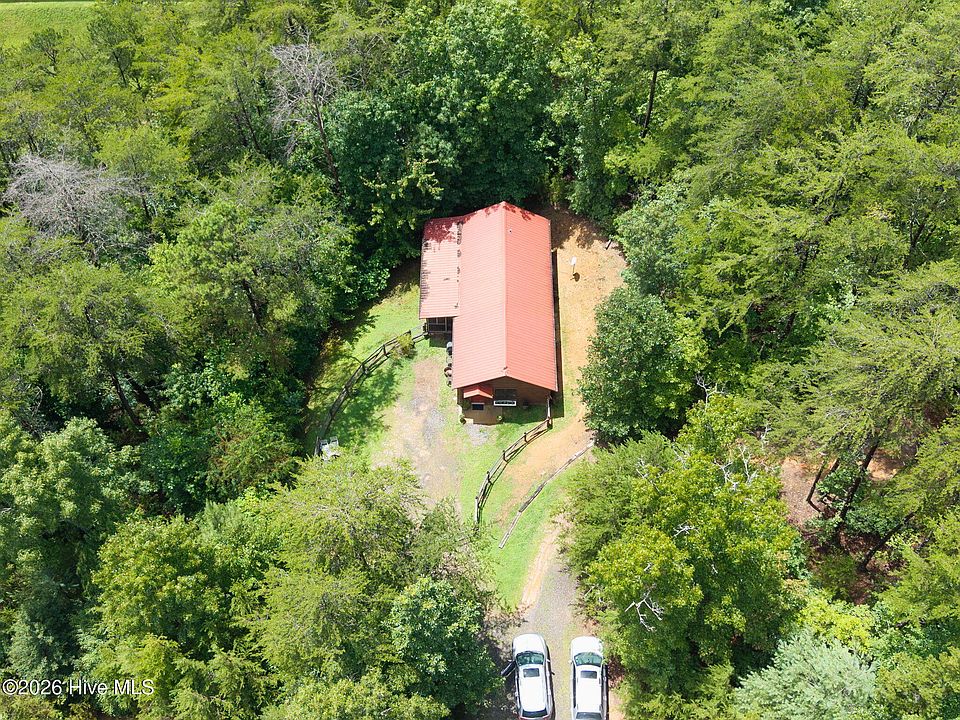 1st image of 75 Woodridge Trail