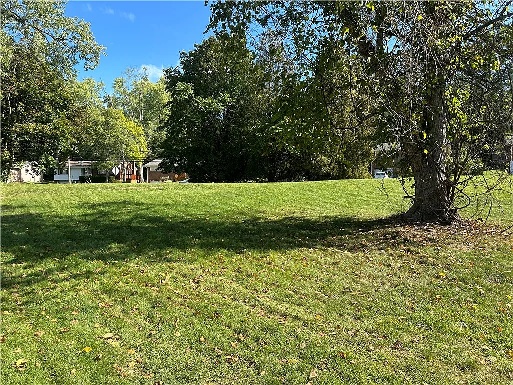 3767 Evergreen Dr photo 1