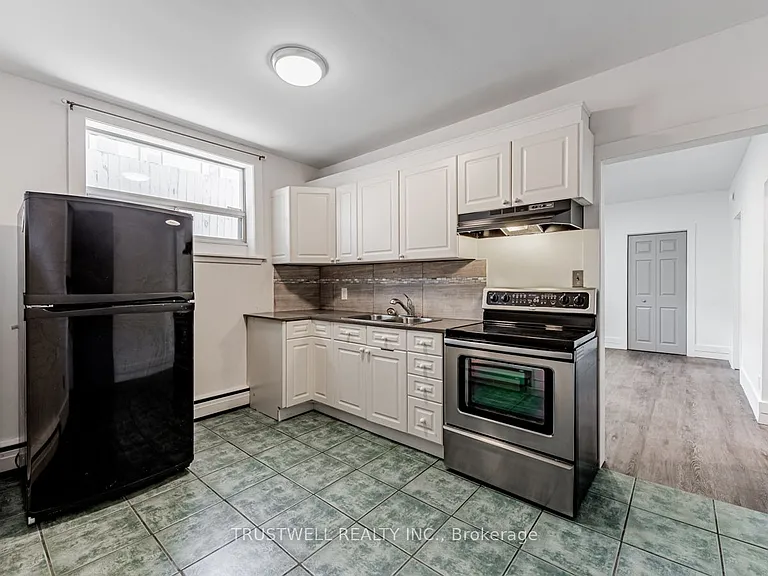 105 Mary St E #1 — Photo 11
