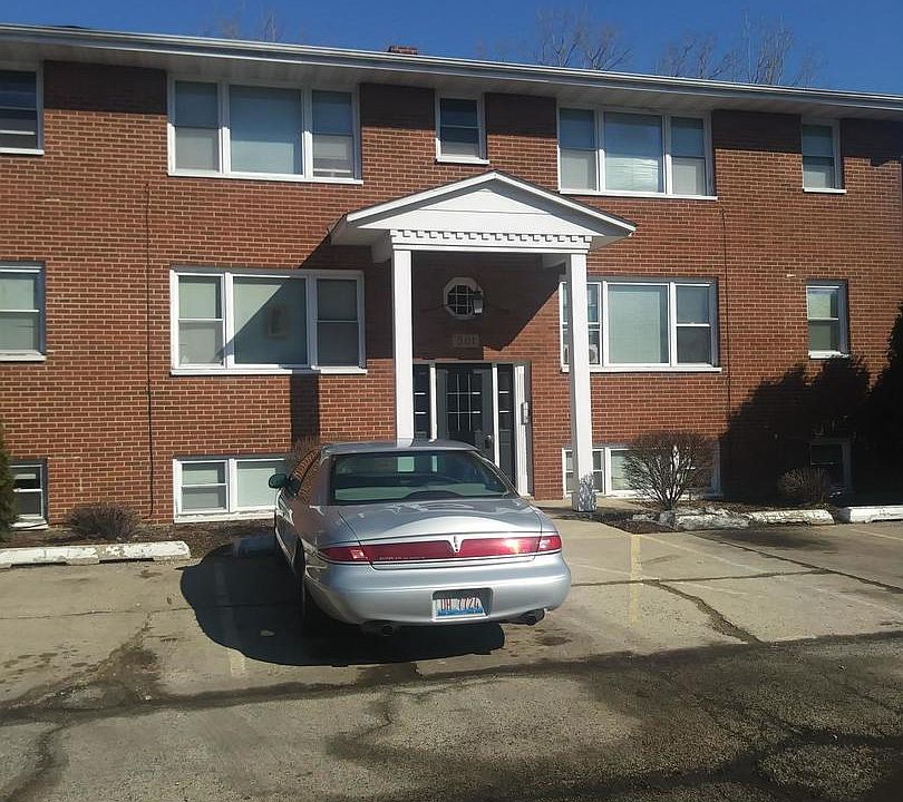 2nd image of 502 Basil Rd APT A