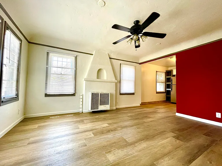1339 S Sycamore Ave — Photo 17