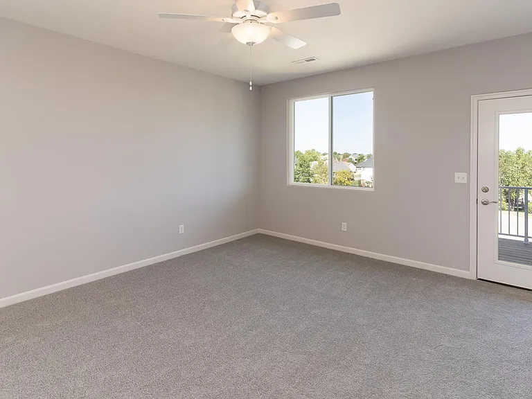1369 Retriever Way #1B — Photo 21