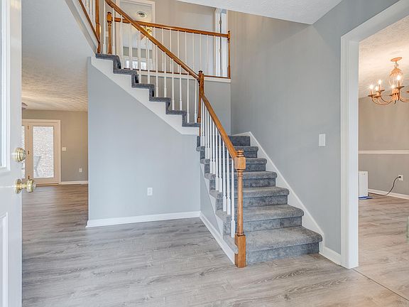 2nd image of 215 Sasanoa Ct
