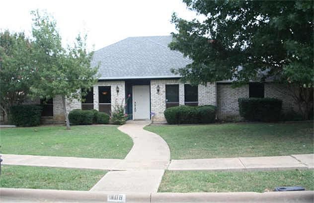1st image of 408 Creekside Dr