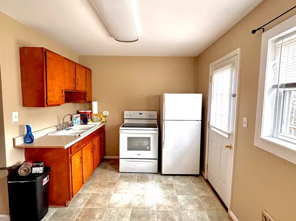 407 Mary Ln, Lexington, VA 24450