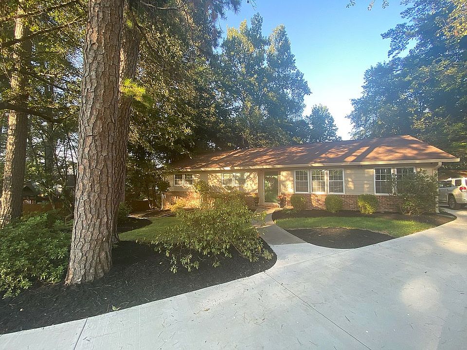 1st image of 3 Welwyn Ct