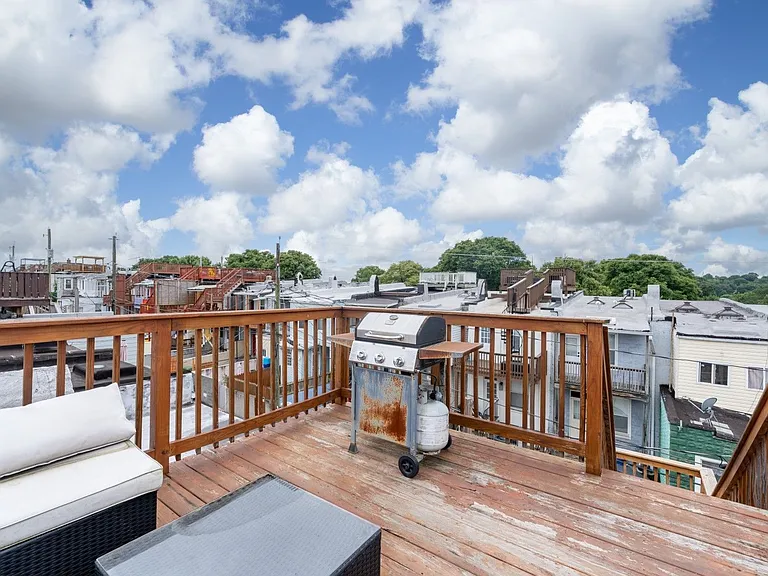 216 S Robinson St — Photo 27