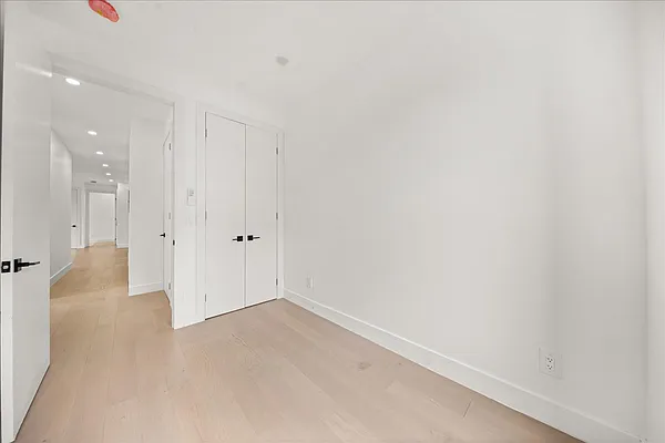 Rented by SERHANT. | media 16