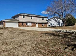 357 E Shipton Rd, Salina, KS 67401