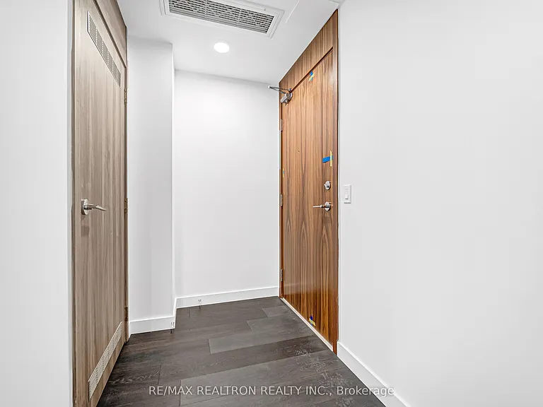 68 Esther Shiner Blvd #1705 — Photo 4