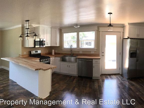 5th image of 220 Helman Ln