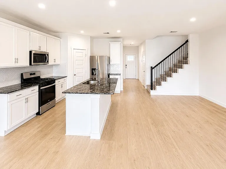7807 Acqua Pulita Ln — Photo 8