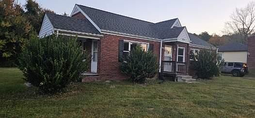 3rd image of 1706 Community Rd