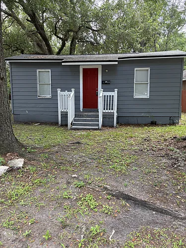 2344 Johnson Ave Photo 1