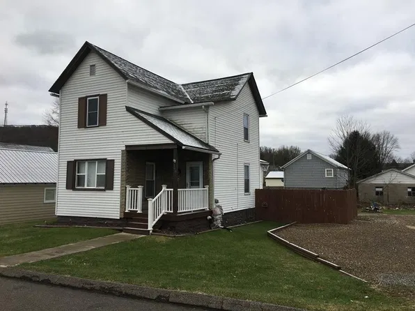 148 Gilfillan St, Franklin, PA 16323