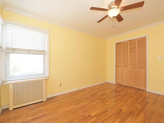 5th image of 15928 97th St