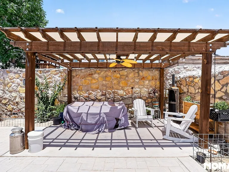 12485 Chamberlain Dr — Photo 46