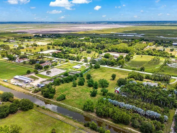 16526 Hollow Tree Lane, Wellington, FL 33470