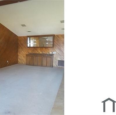 2nd image of 324 Towne House Ln
