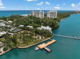 911 NE 24th St, Boca Raton, FL 33431