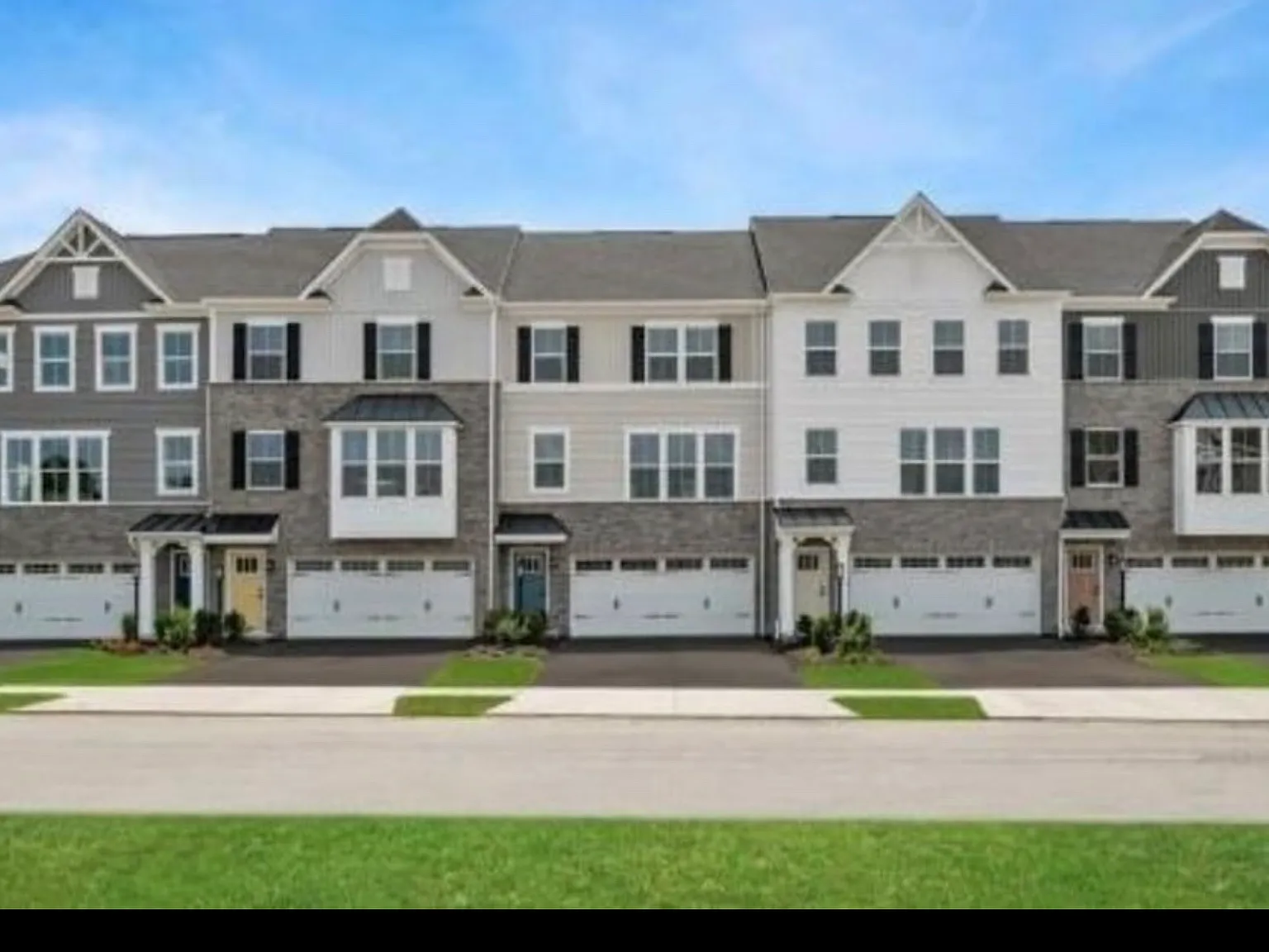 3 bed, 1742 sqft, $2,850 — Photo 1