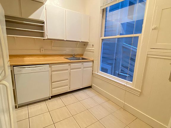2nd image of 1739 Pine St APT 22