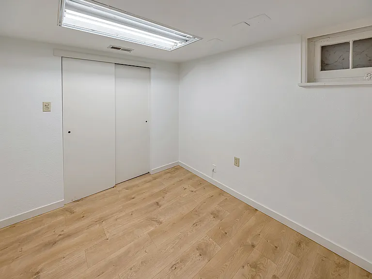 1445 Texas Ave #1 — Photo 10