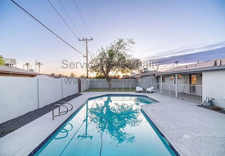 923 E Wesleyan Dr — Photo 29