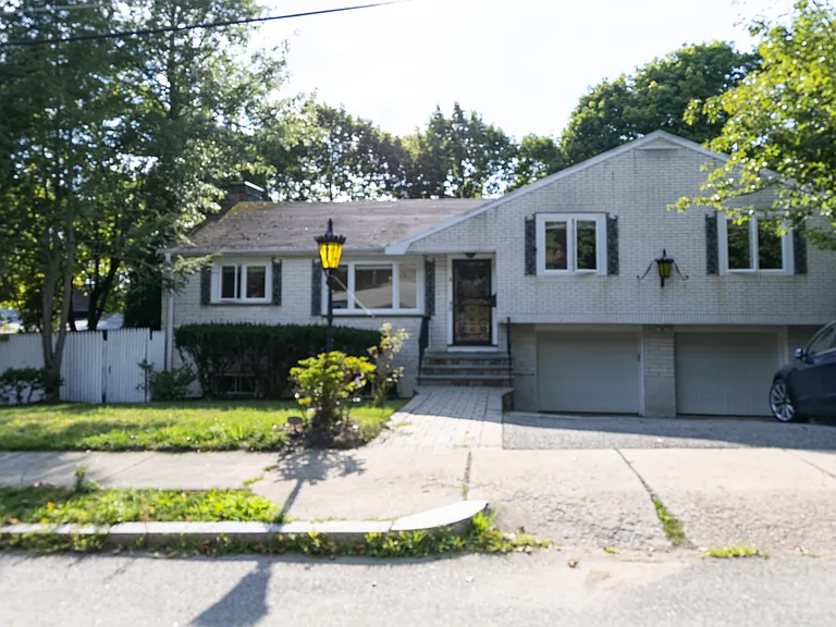 6 Peach Tree Ln — Photo 1