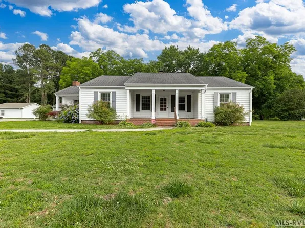 237 E Halifax St, Littleton, NC 27850