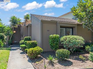1041 Tahiti Ln, Alameda, CA 94502