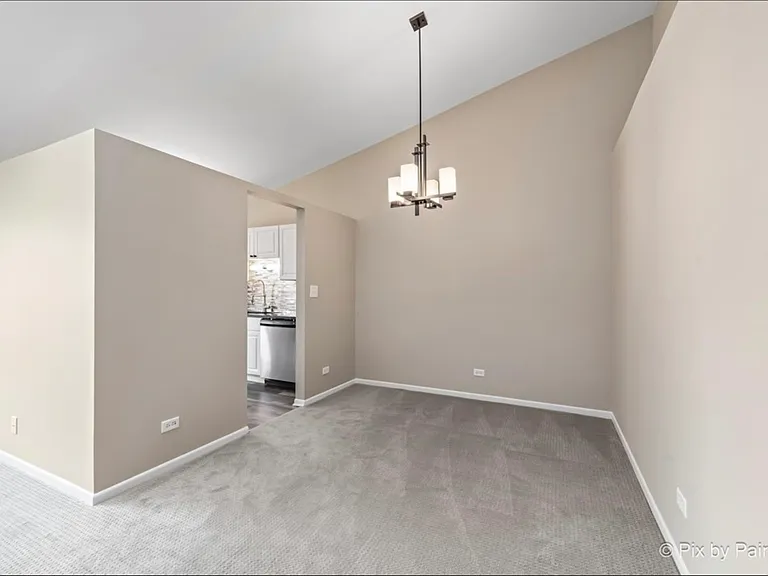 1736 Chesapeake Ln #4 — Photo 5