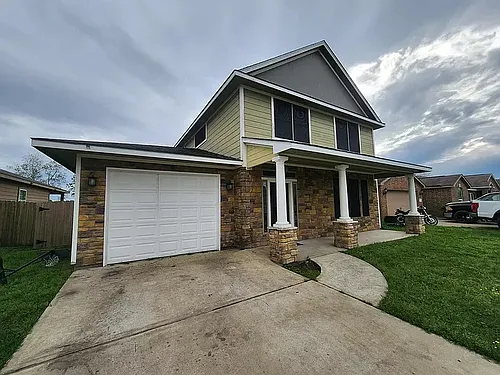 2318 Tracy Ln Photo 1