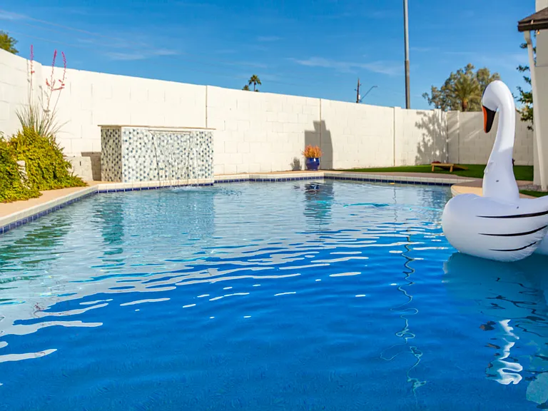 5202 E Karen Dr — Photo 31