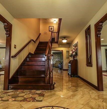 4th image of 8749 Highland Ave
