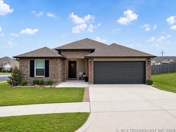 3013 Blake Cir, Bartlesville, OK 74006