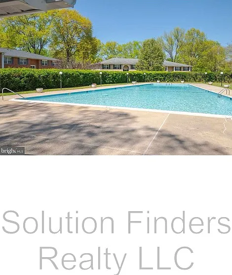 211 Crocker Dr #1 — Photo 26