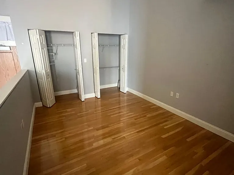 2404 Prospect Ave — Photo 13