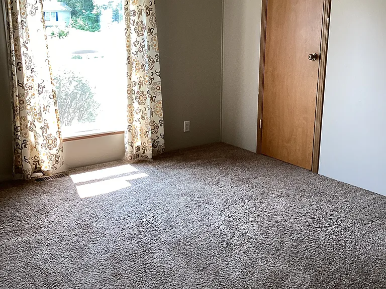 78 W Dague Rd — Photo 17