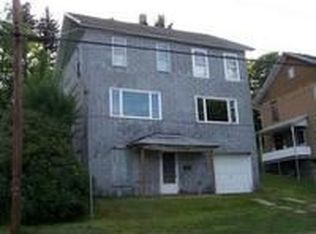 76 South St, Forest City, PA 18421