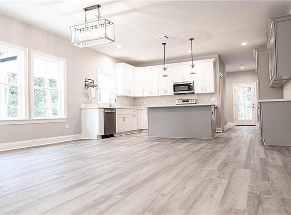4th image of 15439 Tchefuncte Dr