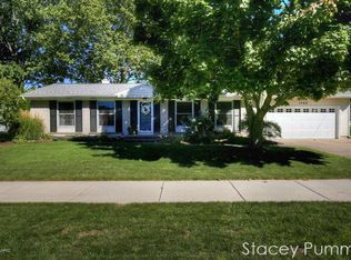 1705 Mapleview St SE, Kentwood, MI 49508