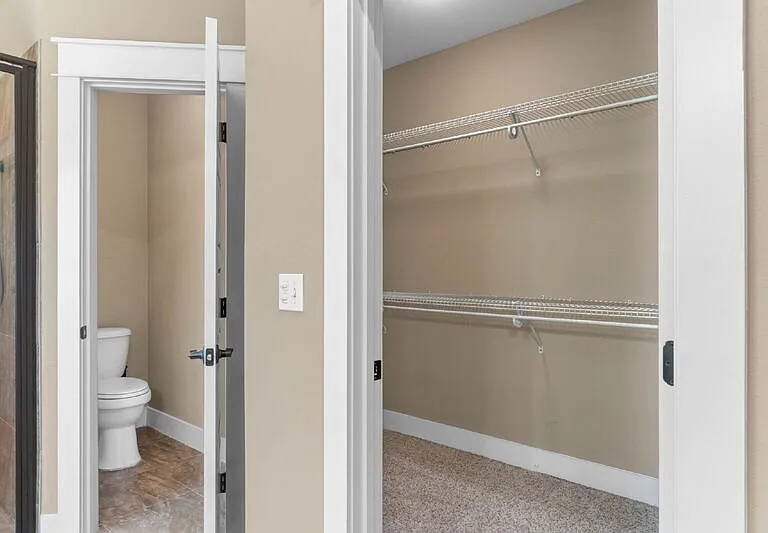 6008 Trestle St — Photo 23
