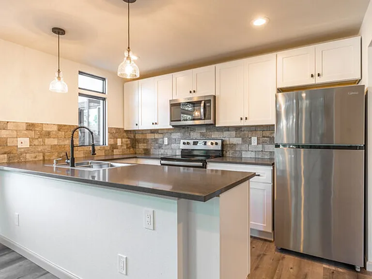 May Move-In Feature: Nuvo Newport Effortless Living in Dallas, TX — Photo 7