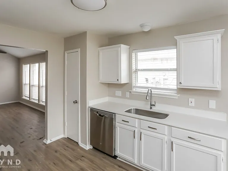 4725 Orchard Ridge Dr — Photo 6