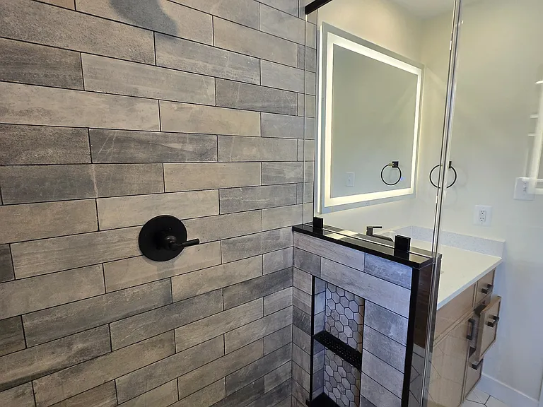 2949 Rosemary Ln — Photo 15
